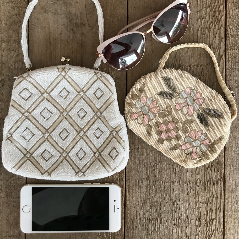🌺Vintage Wristlets 2 for 1 Price!🌸
